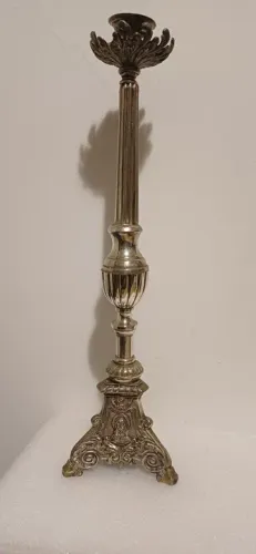 Tocheiro Sacro de Igreja banhado a Prata com imagens Sacras