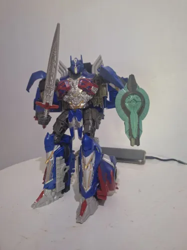 Boneco transformes Lider Otimos Praime