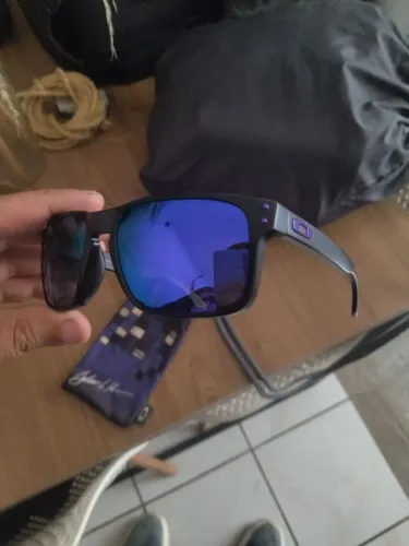 Óculos de sol Oakley Holbrook Julian Wilson 