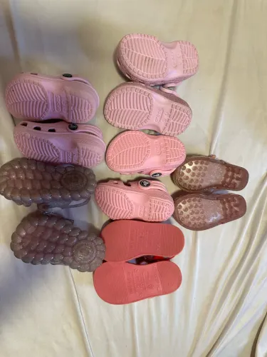 Sandálias e Chinelos Infantis Crocs