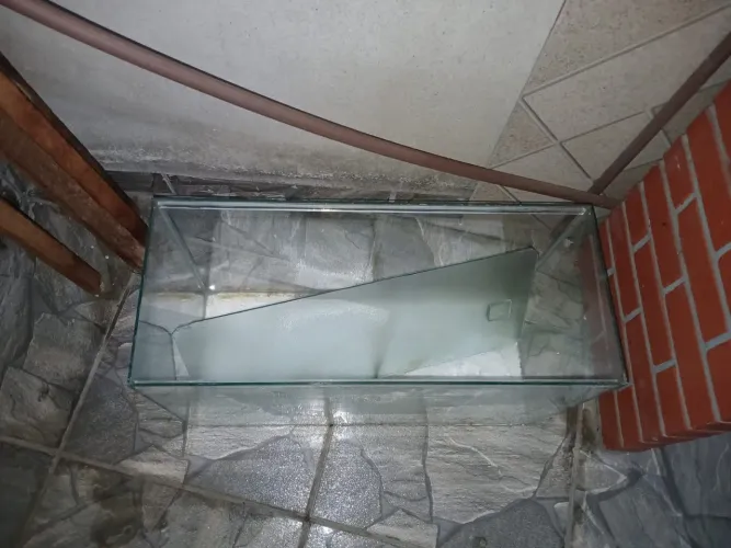 Aquário 100 litros