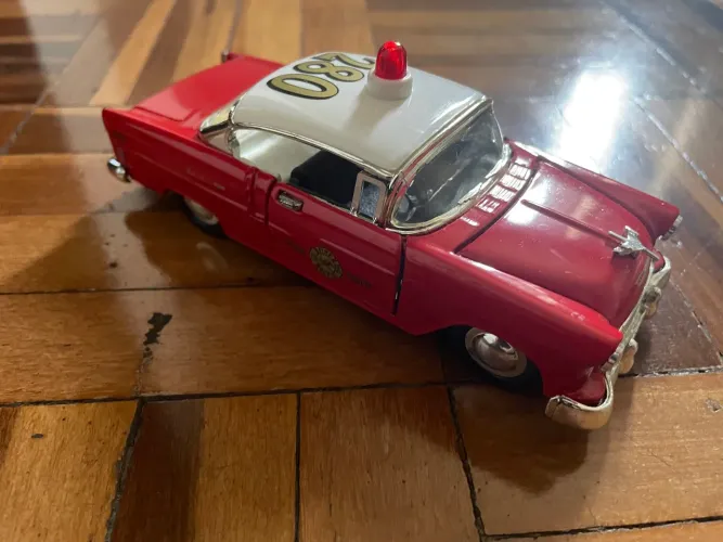 Miniatura Chevrolet Bel Air Fire Dept 1957