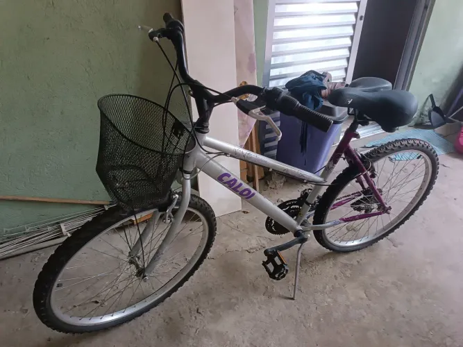 Bicicleta Caloi Ventura Aro 26 - 21 Marchas