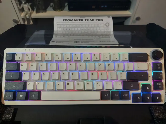Teclado mecânico 65% EPOMAKER TH 68 PRO