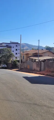 EXCELENTE IMÓVEL COMERCIAL DE ESQUINA A VENDA EM CARMÓPOLIS DE MINAS