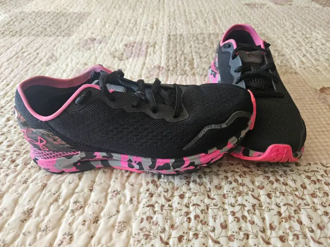 Tênis feminino Under Armour HOVR Sonic 6