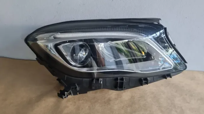 Farol LD Mercedes GLA 200- 250 2018/2021 Original 