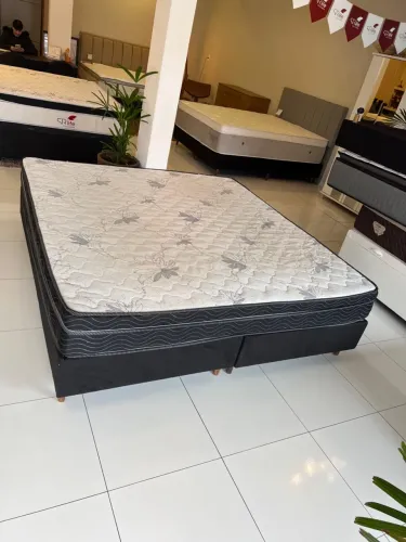 Cama King Size ORTOBOM ESPUMA seminova 1,98x1,86m - ENTREGAMOS 