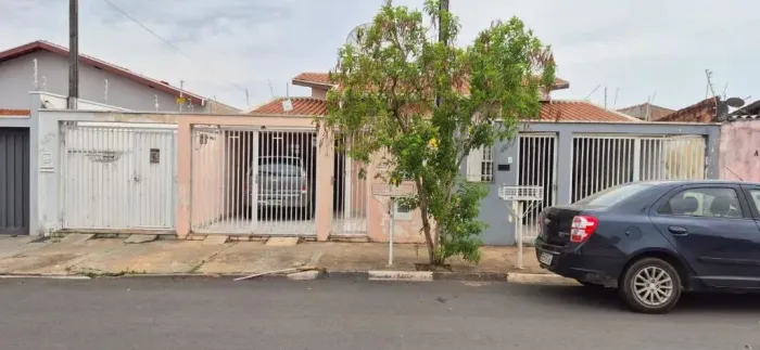 Casa à venda no bairro Vila José Kalil Aun em Cosmópolis