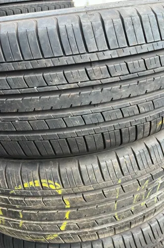 Pneu Itaro 225/55/18 90 % Vida util.