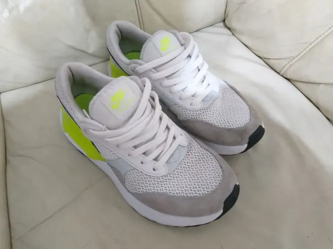 Tênis Nike Air Max Systm