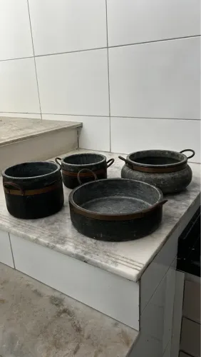 Panelas de Pedra Sabão - Diversos Tamanhos e Capacidades