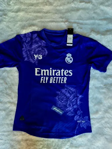 Camiseta Real Madrid Y-3 Modelo jogador