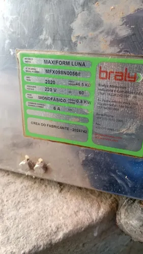 Manutenção de modeladora de salgado 