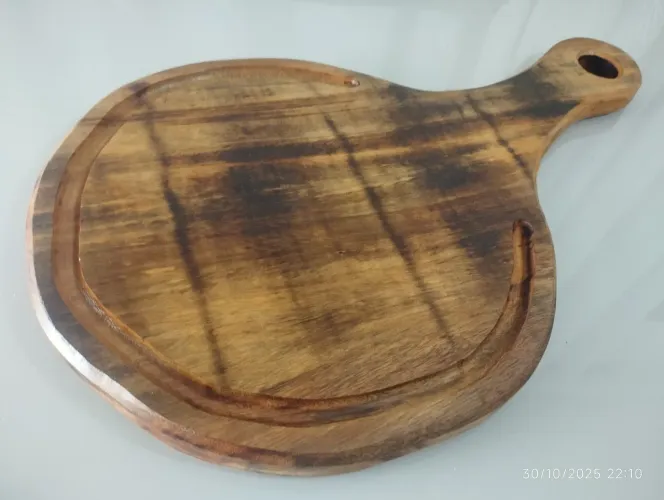 Tábua de Carne Churrasco com madeira maciça Muiracatiara 30x45x2 cm 