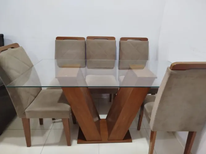 Mesa de jantar 6 cadeiras