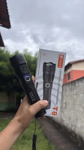Lanterna Led Recarregável com 5 modos Alta Intencidade 