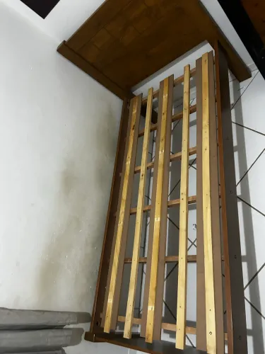 Vendo cama de solteiro