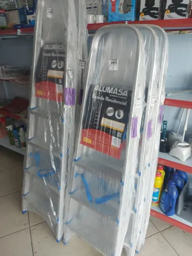 Escadas de Alumínio