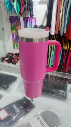 Copo térmico com alça e canudo - 1,2L