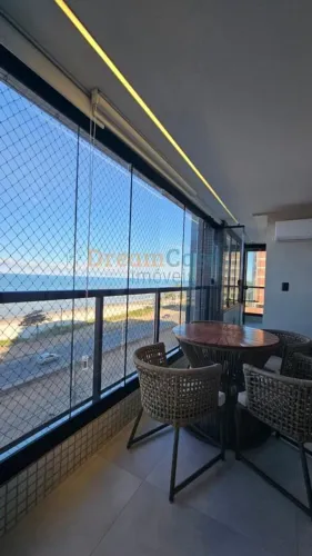 Excelente apartamento frente mar mobiliado no Coral Park