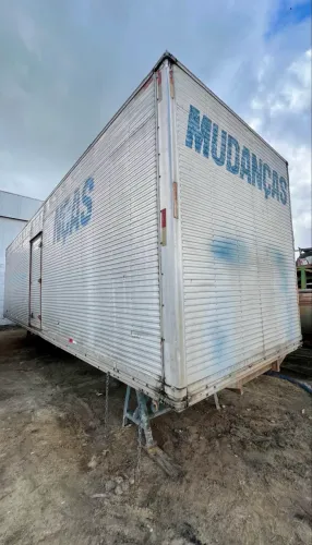 Baú trucado carga seca Carfort 10,00 metros