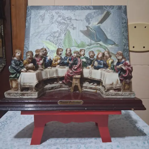 Santa  ceia  resina/ madeira ..30 cm Tereza  collection Italy