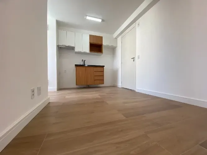 Apartamento, Jardim Aeroporto, 2 quartos, do lado do Metrô Washington Luís