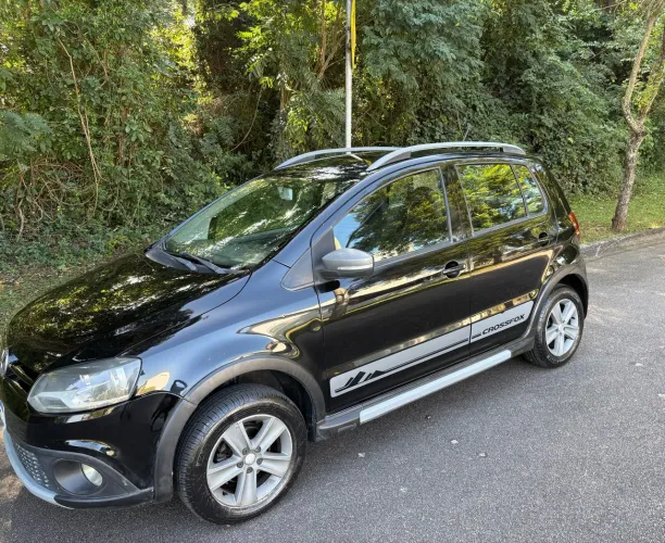 Volkswagen Crossfox 1.6 MI Total Flex 8V 5P 2012