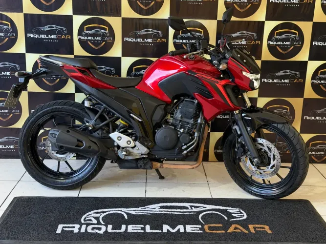 Yamaha FZ25 250 Fazer Flex 2024 25mil rodados