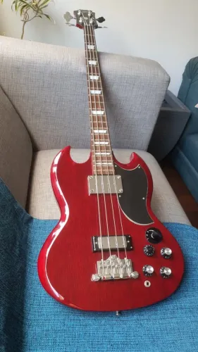 Baixo Epiphone Eb3