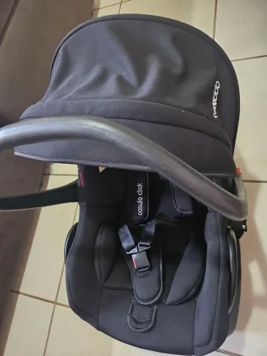ACEITO PROPOSTA! Bebê conforto Kiddo Casulo Click com base para carro - impecável