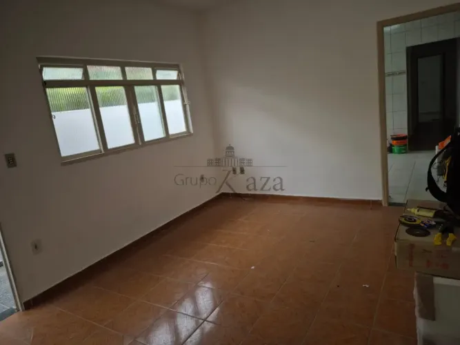 Oportunidade - Casa - Bosque dos Eucaliptos - 3 Dormitórios - 135m².