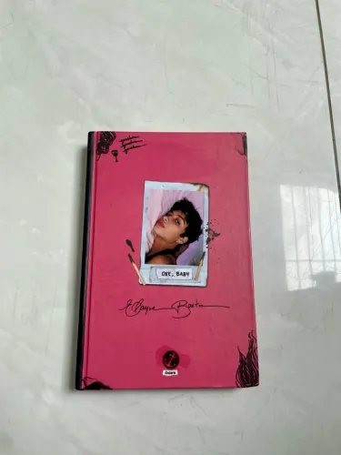 Livro Oxe, Baby. Da elayne beata