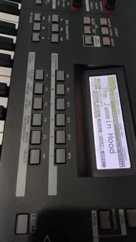 Super oportunidade teclado Yamaha Moxf8 zerado 