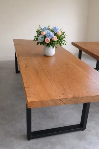 Mesa Pé de Ferro