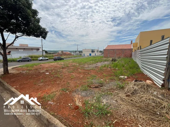 Terreno de 250m no Jardim Cidade Universitária I em Limeira-SP