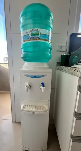 Bebedouro de Coluna água natural ou gelada 127v