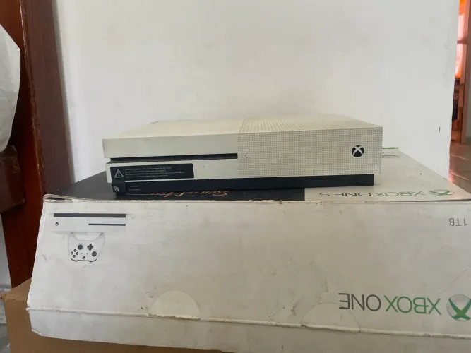 Xbox One S 1TB