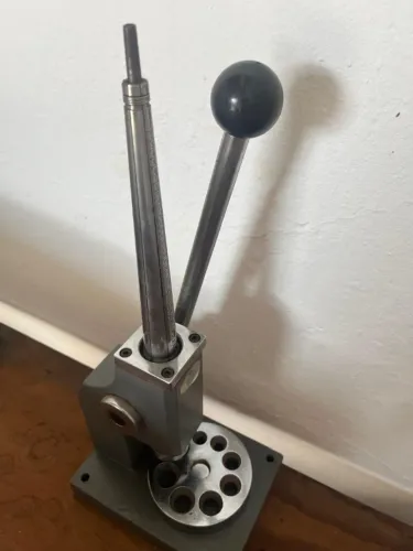 Alargador de alianças (ouro, moeda antiga, anéis etc) R$ 1100