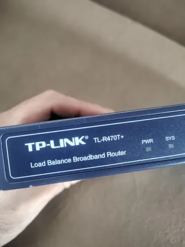 Load Balance 10/100 TP-Link TL-R470+ não é wifi