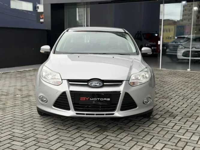 Ford Focus 1.6 S/1.6 SE Flex 16V 5P AUT 2014