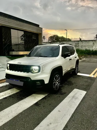 Jeep Renegade Sport T270 1.3 TB 4X2 Flex Aut. 2023