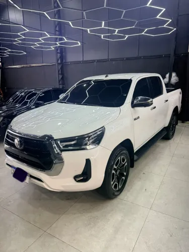 Toyota Hilux CD SRX Limited 4X4 2.8 TDI Die.aut 2023