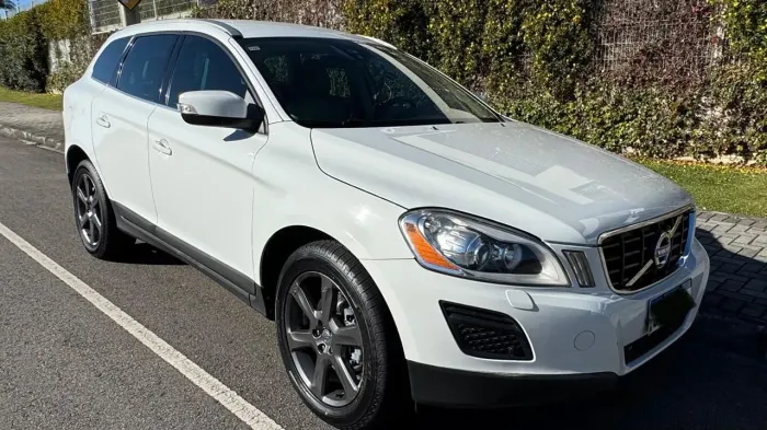 Volvo XC 60 2.0 T5 5P 2013