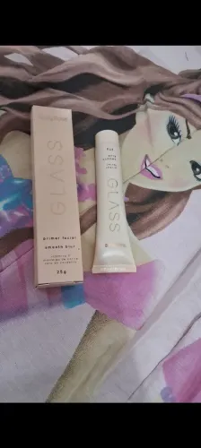 Primer novo na caixa ruby rose