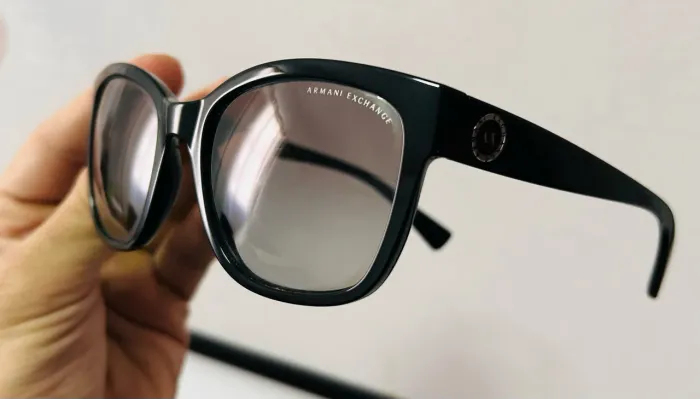 Vendo óculos de sol Armani Exchange Original, modelo AX4046S 8158/11.