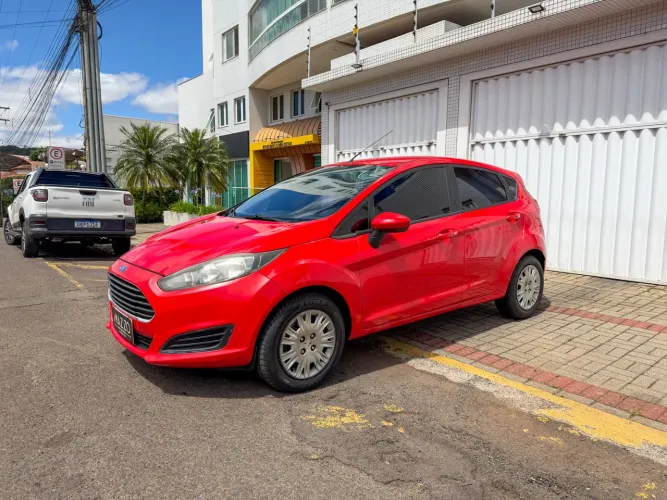 Ford Fiesta 1.5 16V Flex Mec. 5P 2015