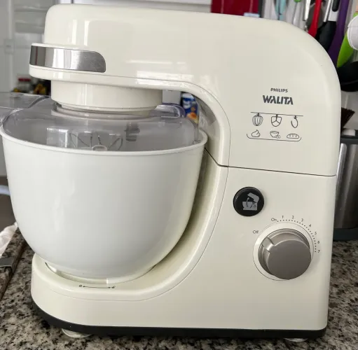 Batedeira Philips Walita 300w. 127
