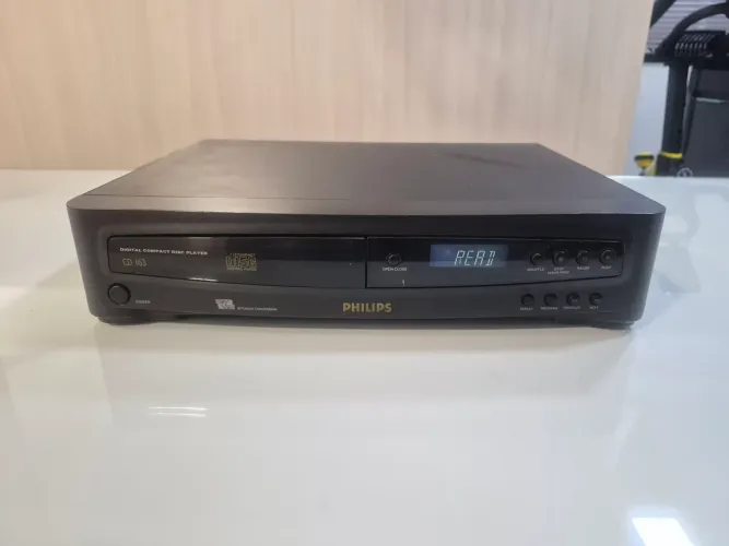CD Player Philips CD163 (Para Conserto / Retirada de Peças)